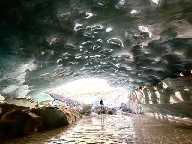 西藏昌都边坝县发现约165米长大型冰洞-4