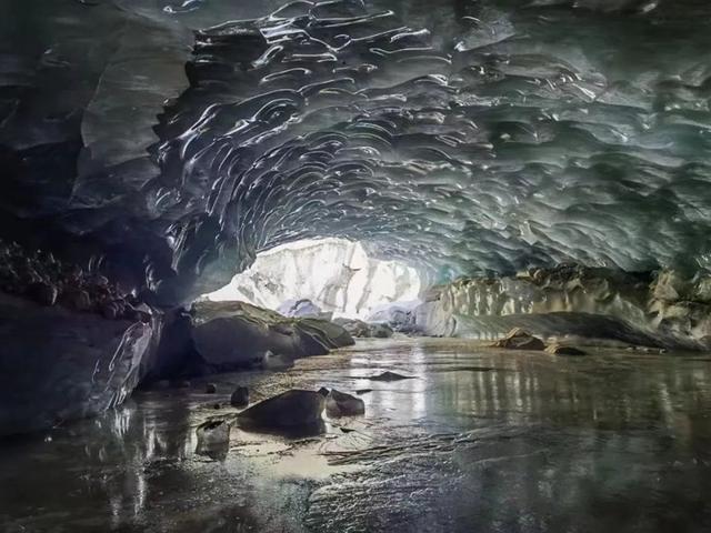 西藏昌都边坝县发现约165米长大型冰洞-3