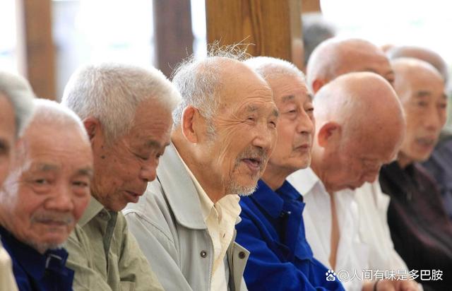 1.5亿中国低龄老人三分之一在工作，超六成从事农林牧渔行业-2
