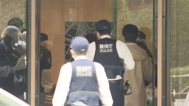 5名日本人持刀入室抢劫2名中国人，一强盗在缠斗中受伤死亡-1